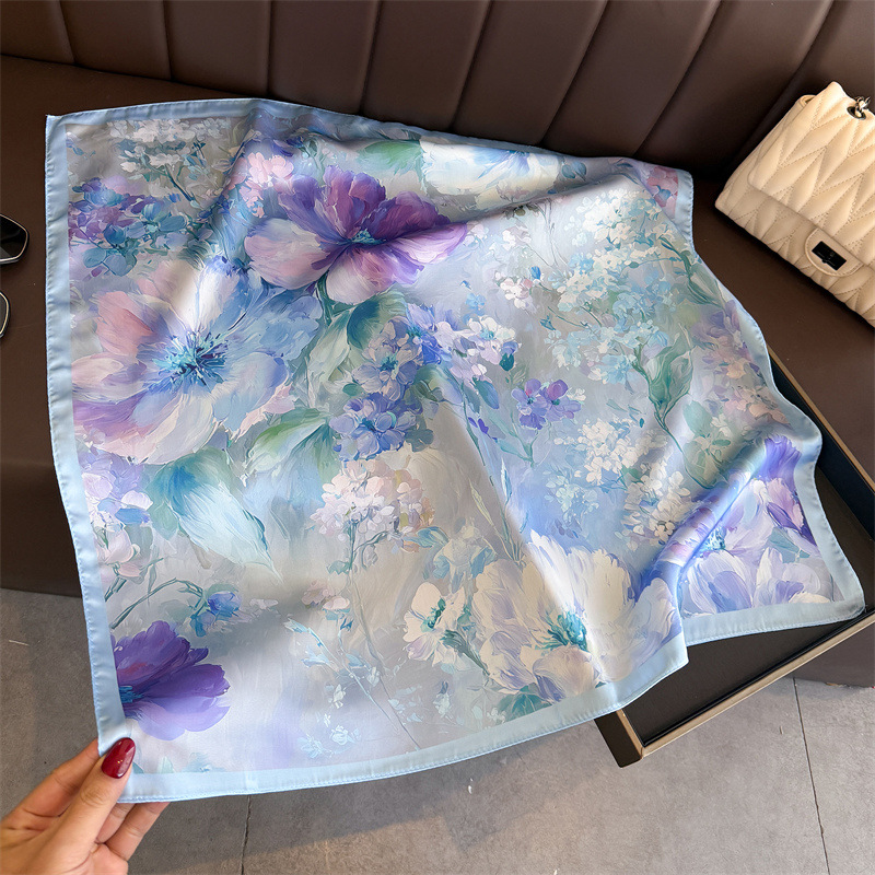 2026 Yeni Çiçek Desenli İpek K - Scarf Silk Square incelemesi ve fiyatı