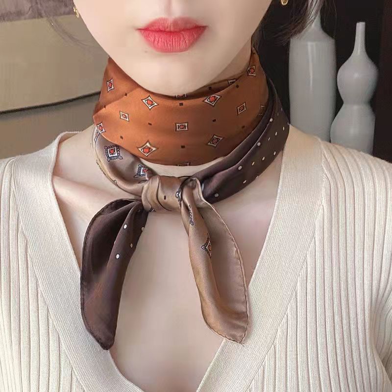 Yeni moda Zebra baskılı kare e - Scarf Silk Square incelemesi ve fiyatı